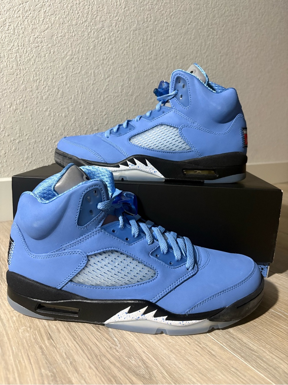 Air Jordan 5 Retro SE UNC University Blue Men’s 10.5 DV1310-401